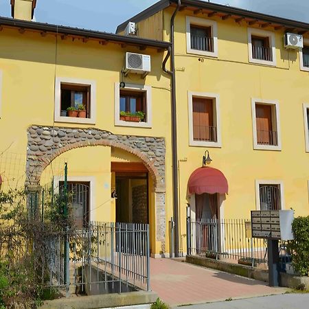 Appartement Casa Vacanze Raggio Di Sole à Valeggio sul Mincio Extérieur photo